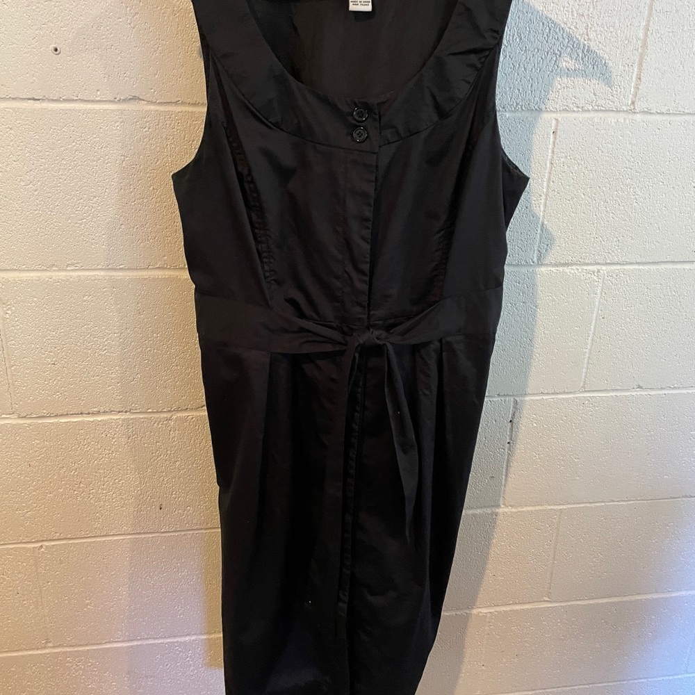 Black Sleeveless Dress